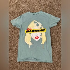 Women’s AKA Blondie